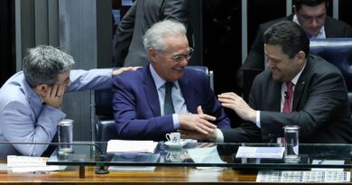 Por unanimidade, Senado aprova isentar IR para quem ganha até RS 5 mil