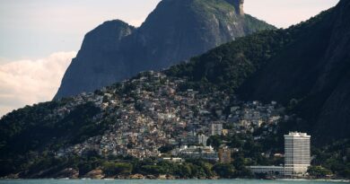 Projeto qualifica mototaxistas de favelas do Rio para atuar no turismo