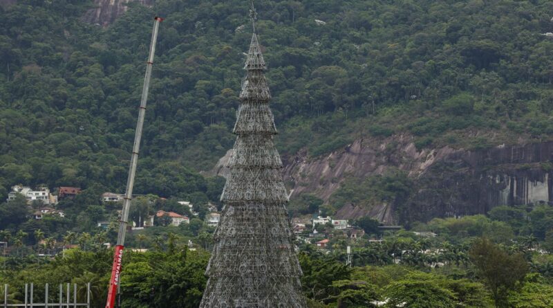 Rio se prepara para inaugurar árvore de natal da lagoa