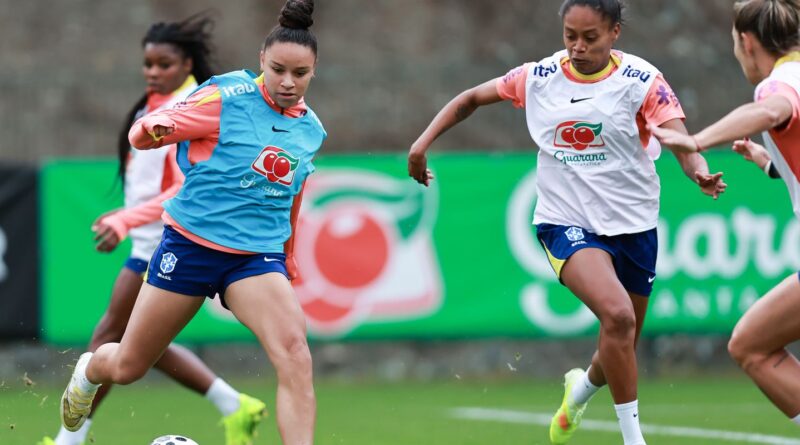 Seleção feminina inicia preparação para amistosos na Europa