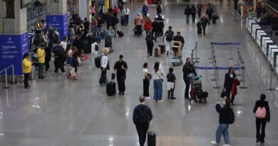 Turismo internacional no Brasil bate recorde em 2025