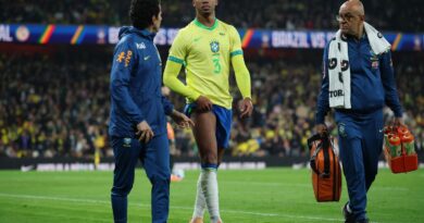 Zagueiro Gabriel Magalhães é cortado da seleção brasileira