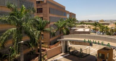 Anvisa determina suspensão de tônico capilar e apreensão de cosméticos