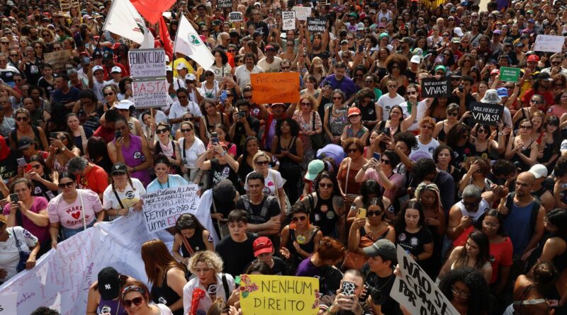 Basta ao Feminicídio é o grito do Levante de Mulheres em São Paulo