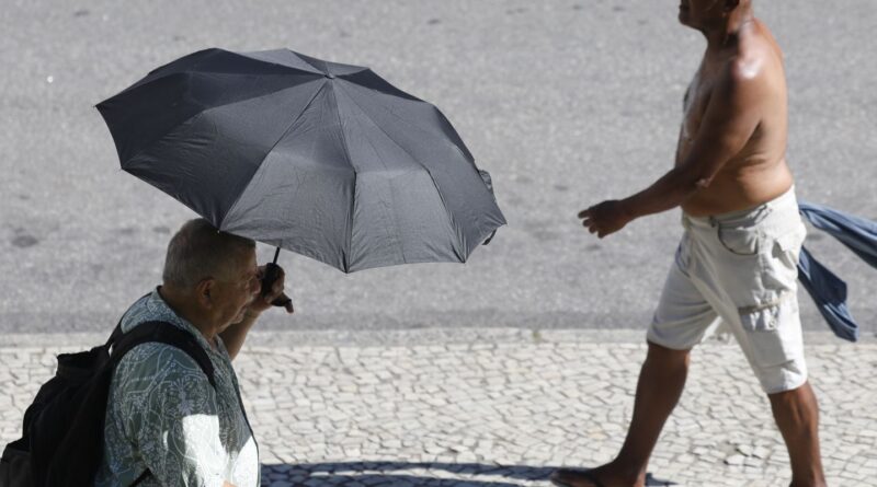 Com 40°C, Rio tem 450 atendimentos de saúde por dia por causa do calor