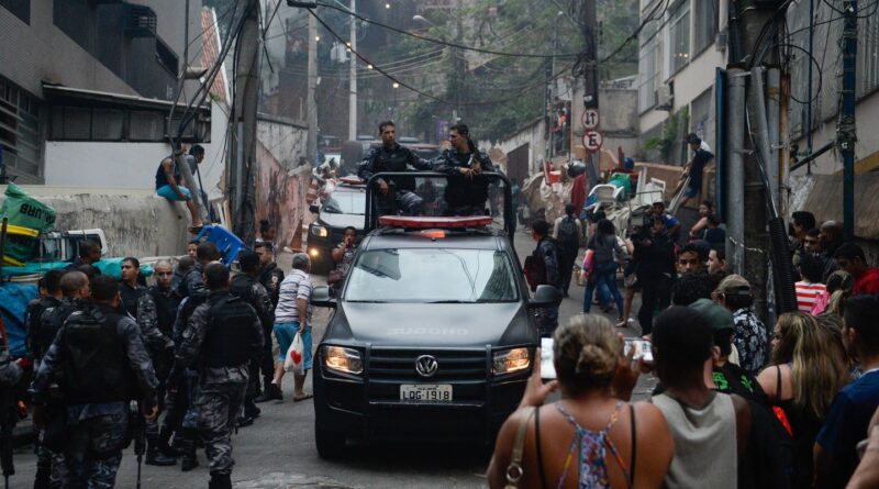 Deputado vai à Justiça para derrubar “gratificação faroeste” no Rio