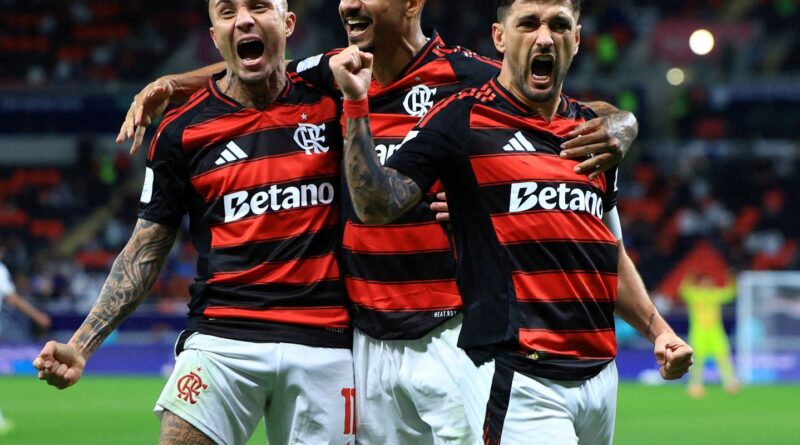 Flamengo enfrenta PSG em busca do título da Copa Intercontinental