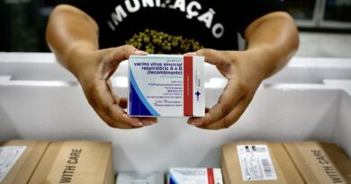 Governo começa a distribuir vacina contra vírus sincicial respiratório