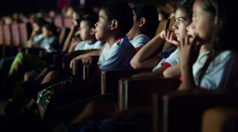 Governo torna obrigatória exibição de filmes brasileiros nos cinemas