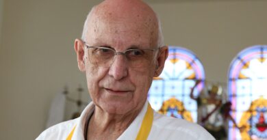 Igreja manda padre Júlio Lancellotti abandonar transmissão de missas