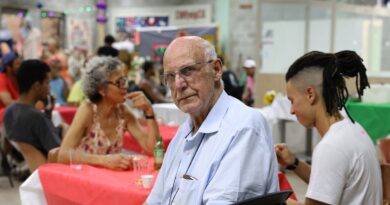 Júlio Lancelotti promove almoço de natal para moradores de rua em SP