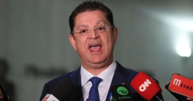 Líder do PL na Câmara dos Deputados nega desvios de verbas