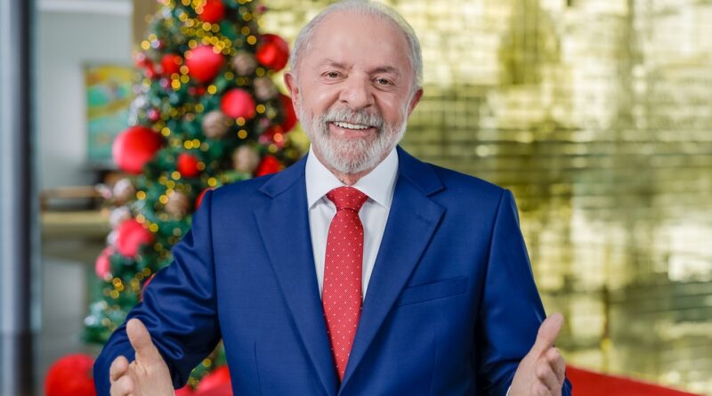 Lula faz balanço de ações e desafios: "povo brasileiro é vencedor"