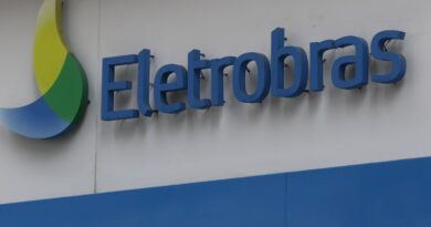 Lula veta PL sobre realocação de trabalhadores da Eletrobras