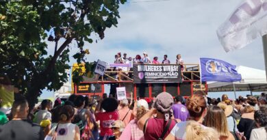 Mulheres protestam no Rio e pedem maior presença do Estado