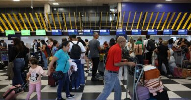 Passageiros de Congonhas relatam cansaço e falta de suporte de aéreas