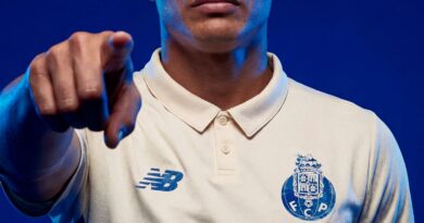 Porto anuncia contratação do zagueiro brasileiro Thiago Silva