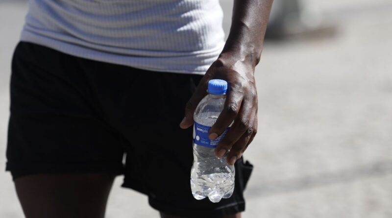 Rio monta força-tarefa para enfrentar calor extremo
