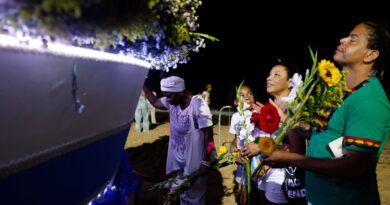 Umbanda faz culto à Iemanjá na véspera do réveillon no Rio