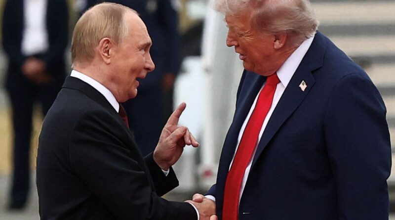 Ação de Trump nas Américas favorece Putin na Ucrânia, diz historiador