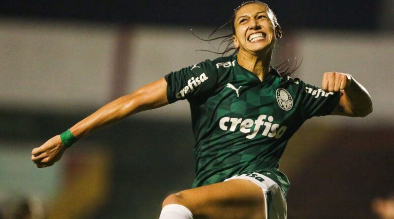 Após 2 anos nos EUA, Bia Zaneratto retorna ao Palmeiras e vestirá a 10