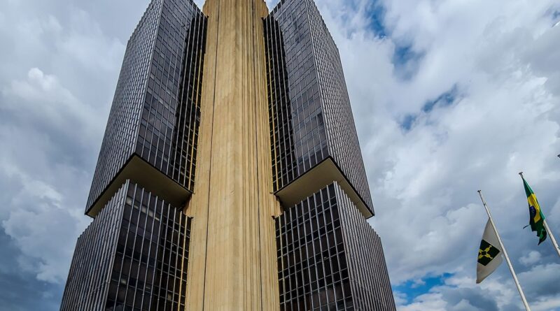 BC mantém juros básicos em 15% ao ano por quinta vez seguida