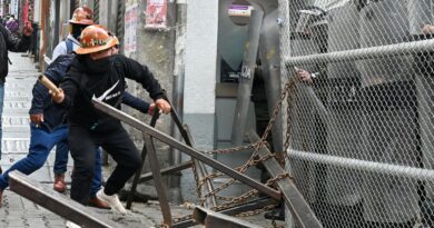 Bolívia: protestos desafiam governo após aumento de combustíveis