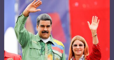 China pede aos EUA a libertação imediata de Maduro e sua esposa