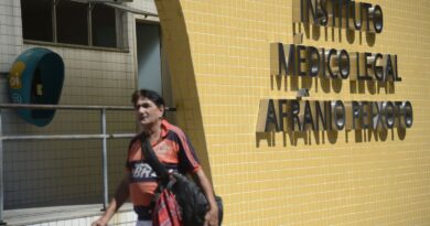 Corpo de adolescente é identificado e liberado pelo IML do Rio