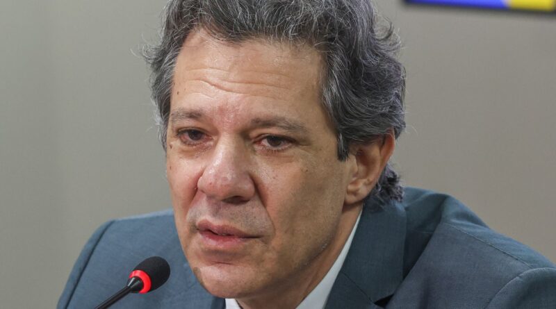 Haddad propõe que Banco Central fiscalize fundos de investimentos