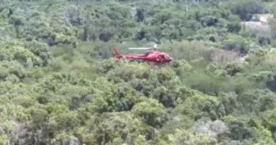 Helicóptero cai na zona oeste do Rio e deixa três pessoas mortas
