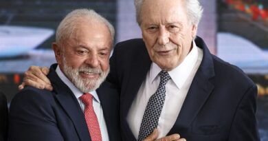 Lewandowski diz que crimes contra o Estado são impassíveis de anistia