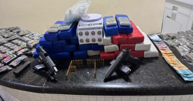 Movimentação na porta de cemitério leva duas pessoas para a cadeia após polícia encontrar 24 kg de maconha no Norte do ES