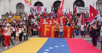 No Rio, Cinelândia tem protesto contra sequestro de Nicolás Maduro