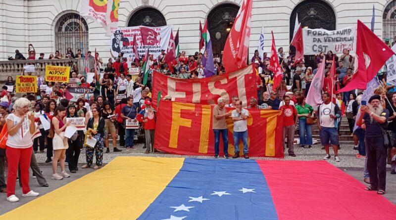 No Rio, Cinelândia tem protesto contra sequestro de Nicolás Maduro