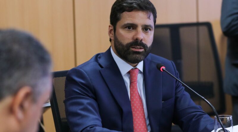 Secretário executivo é nomeado ministro interino da Justiça