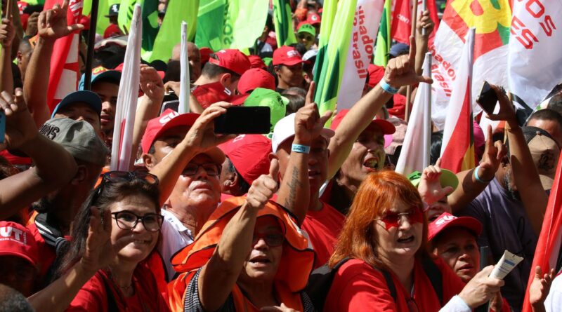 Sindicatos celebram salário mínimo e defendem melhoria em reajustes