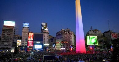 Venezuelanos no exterior reagem a ataque dos EUA e queda de Maduro