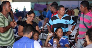 Venezuelanos que vivem no Brasil veem com tristeza crise em seu país