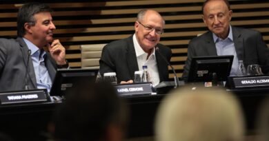 Alckmin diz que redução da jornada de trabalho é tendência mundial