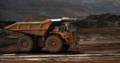 Após vazamento, Justiça paralisa atividades da Vale em complexo de MG