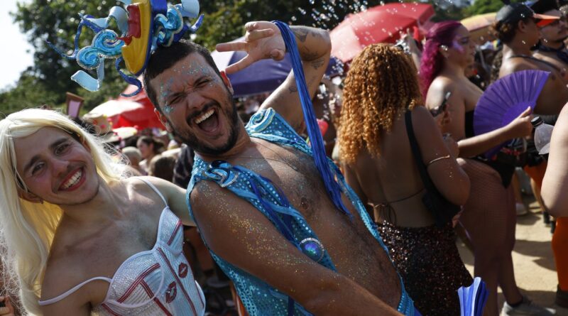 Bloco celebra diversidade e carnaval sem assédio no Rio de Janeiro