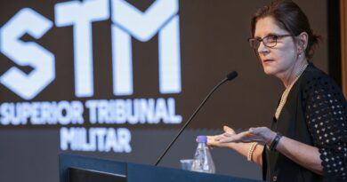 Bolsonaro fez descaso com preceitos éticos dos militares, diz MPM