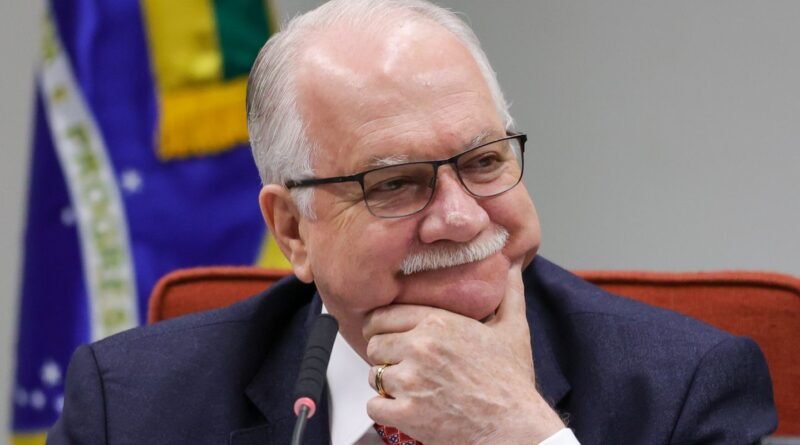 Caso Master: Fachin convoca ministros para tratar de menções a Toffoli