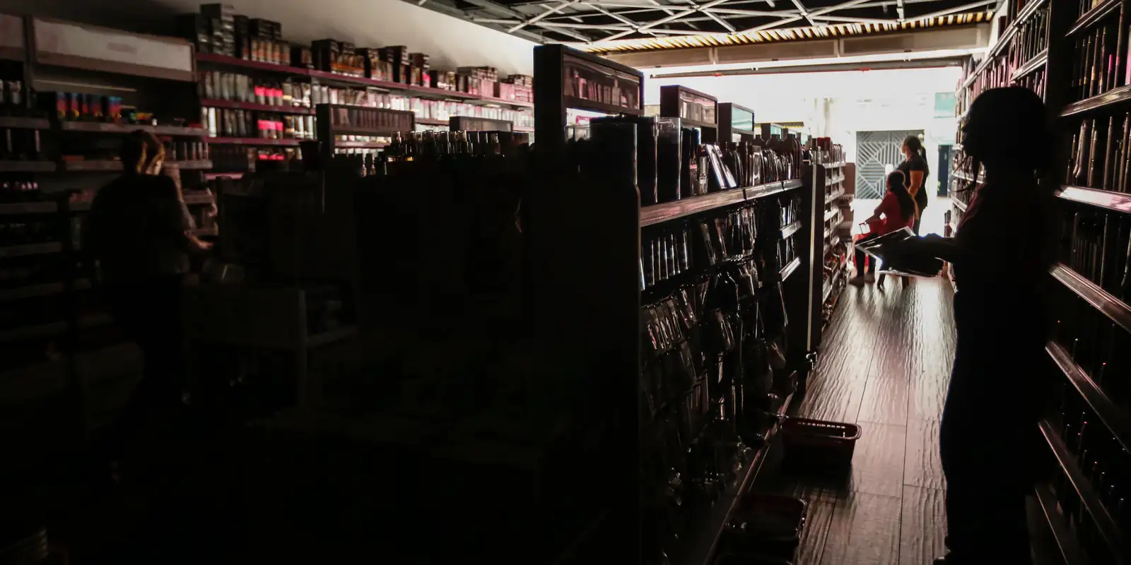Centro de São Paulo está sem luz elétrica nesta terça-feira