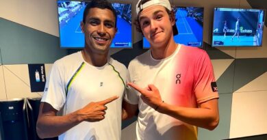 Duelo entre João Fonseca e Thiago Monteiro agita noite do Rio Open