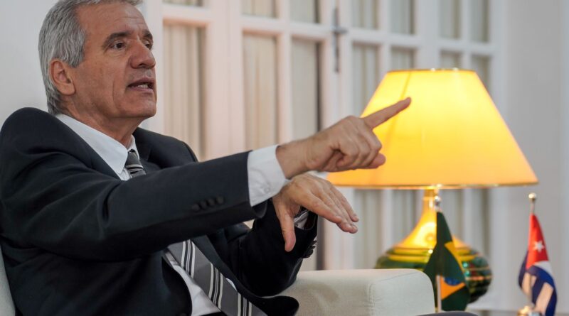 Embaixador de Cuba chama de genocídio medidas de Trump sobre petróleo