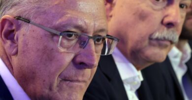 Governo prepara plano para socorrer setores afetados por tarifaço