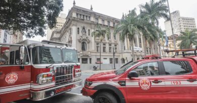Incêndio atinge prédio da Faculdade de Direito da USP em São Paulo