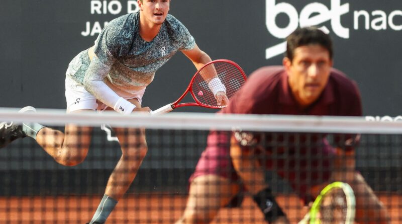 João Fonseca e Marcelo Melo avançam para semifinal do Rio Open